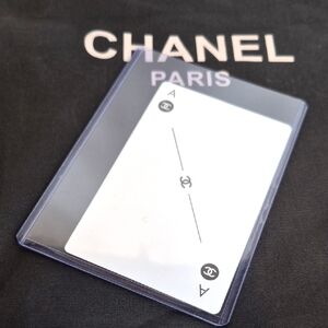 CHANEL Black and White ACE Card w/Sleeve